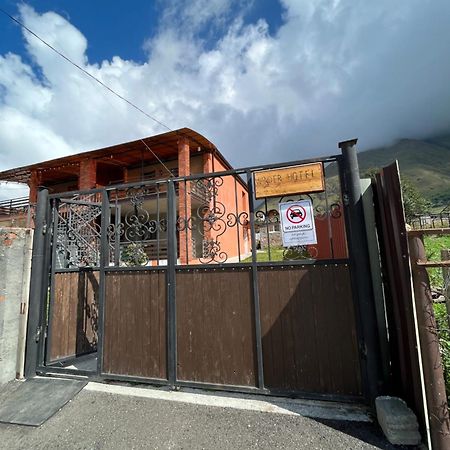 Wander Kazbegi Hotel Extérieur photo