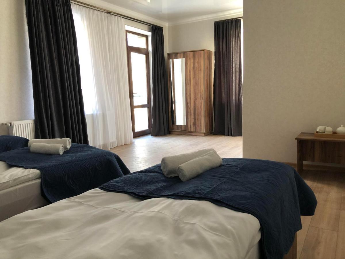 Wander Kazbegi Hotel Extérieur photo